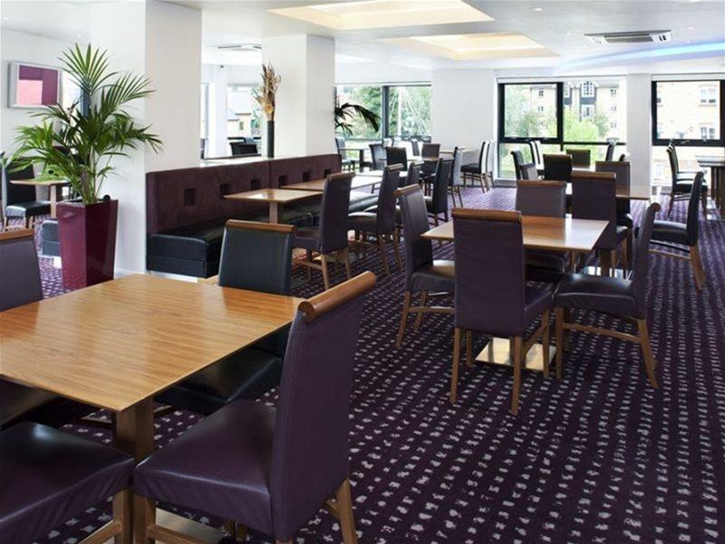 Holiday Inn Express Hemel Hempstead, An Ihg Hotel Luaran gambar